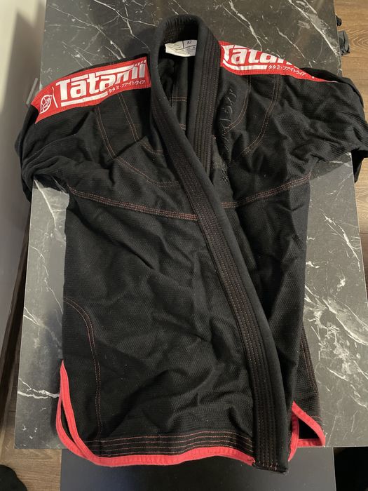 GI Premium Tatami A2 negru cu rosu
