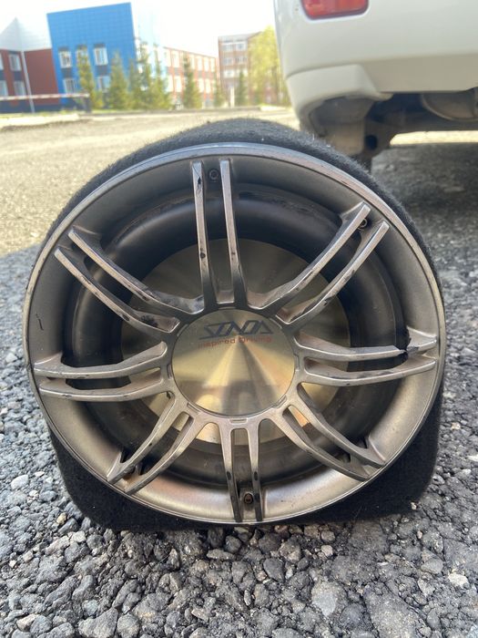 Продам сабуфер за 20