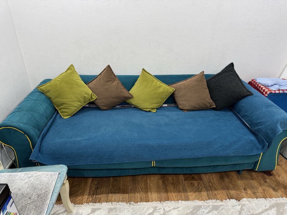 Продается диван в отличном состоянии