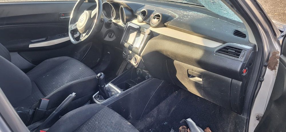 Suzuki Swift 2018 1.3i  4x4 AVARIAT 64000km