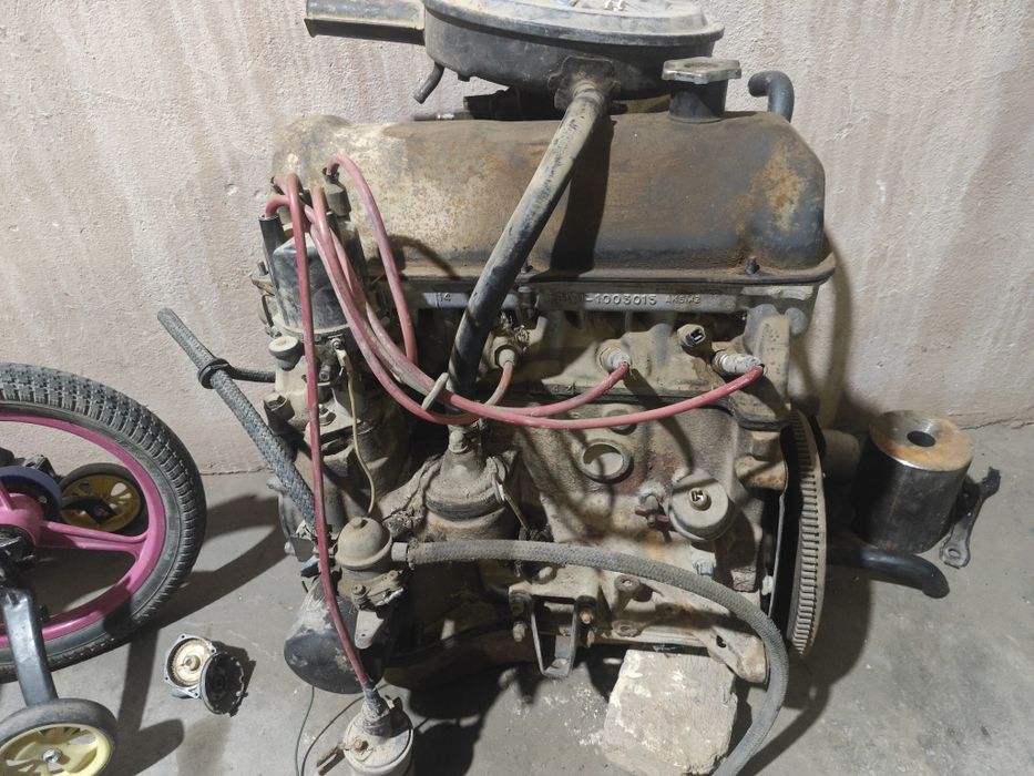 Двигатель (мотор) от ВАЗ 2103.