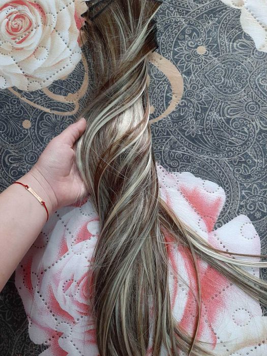 Изкуствена коса на треси