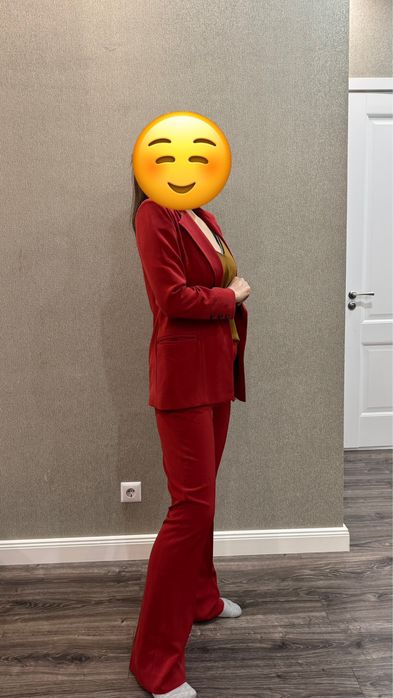 Костюм новый 42-44