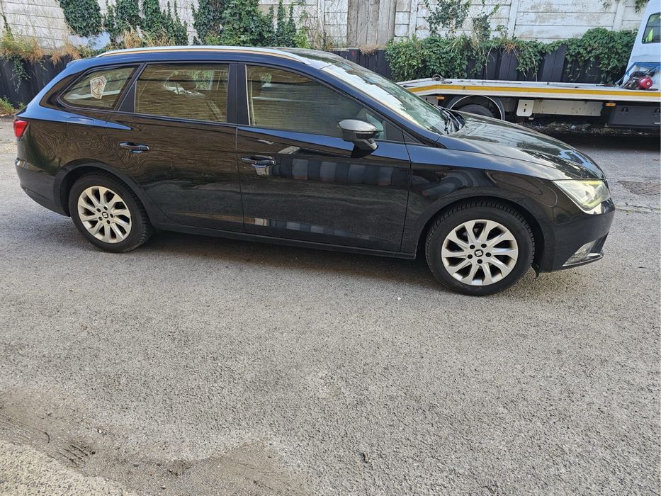 На части Seat Leon 3  2014г 1.6tdi Dsg автомат отличен черен