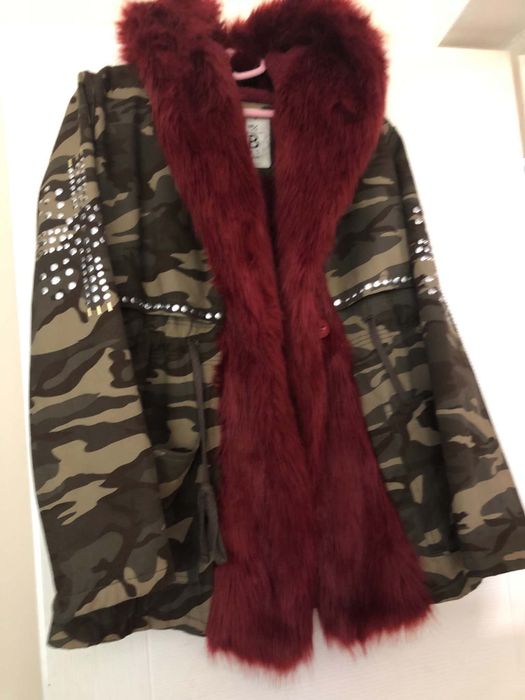 Geacă / Parka iarnă BSB Jeans cu blană artificială grena – Mărimea S