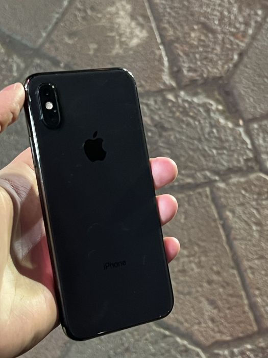 продам айфон xs на 64