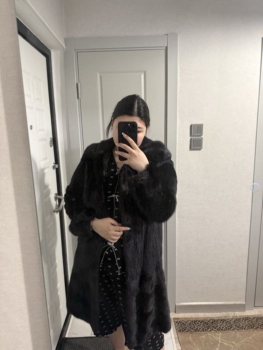 Продам норковую шубу