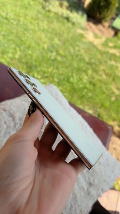 Samsung Galaxy S22 Ultra 256 GB - Бял, като нов !