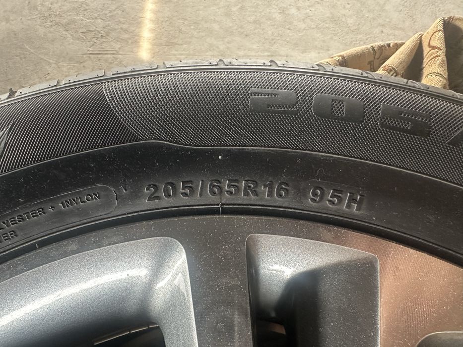 Шина с диском! Жағдайы жақсы.