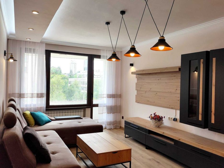 Дава се под наем Двустаен апартамент в София, Иван Вазов - 65 кв.м за 510 € - Снимка #1