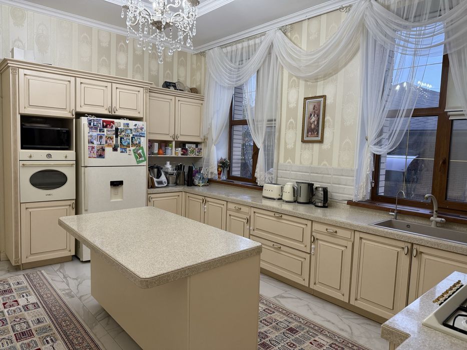 Куханный гарнитур, островок