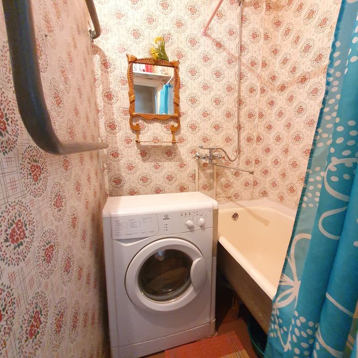 Продаётся 4кв на 4/5 этаже, в центре, по пр.Абилкайыр хана. - More