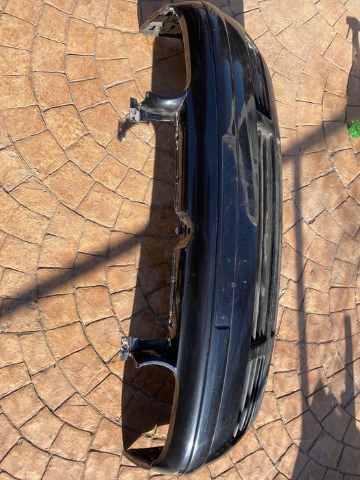 Предна броня Голф 4