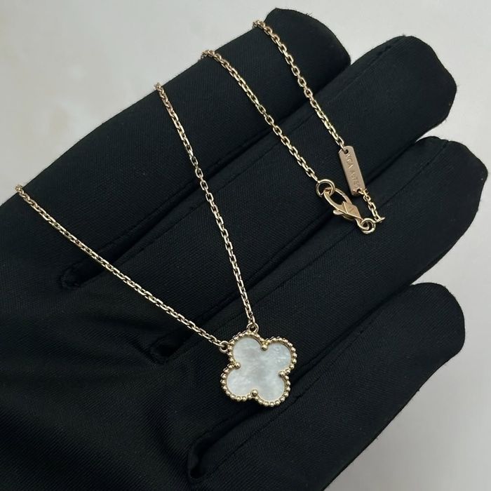 Золотое колье Van Cleef 18K(750проба) с перламутром