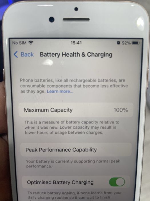 iPhone 8 смартфон