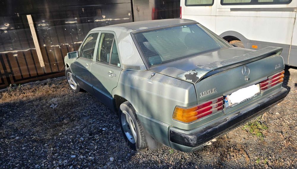 MERCEDES-BENZ 190 1984 — imagine 2