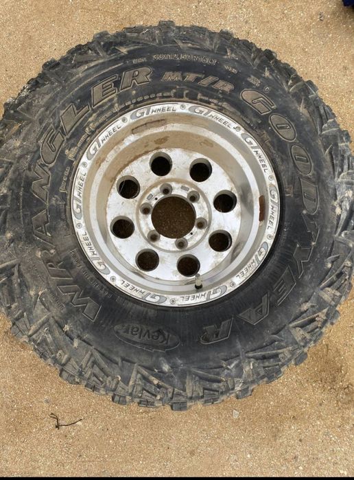 Грязавая покрышка