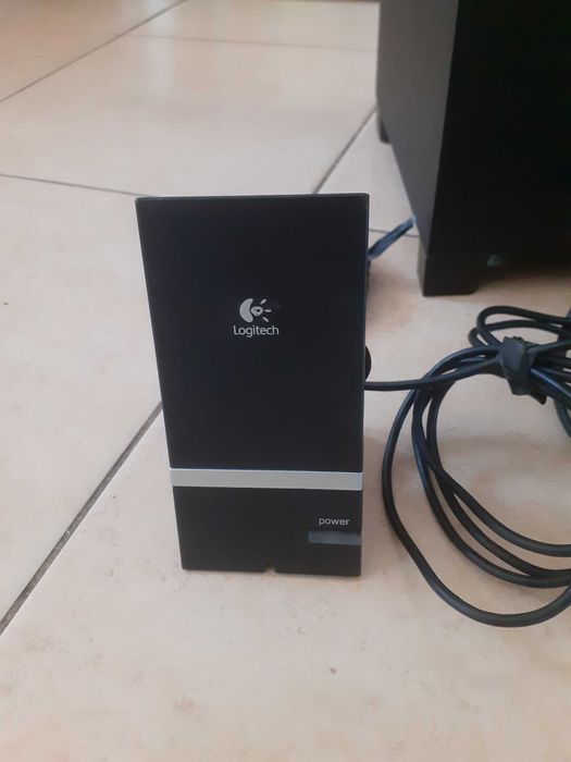sistem boxe 2.1 Logitech