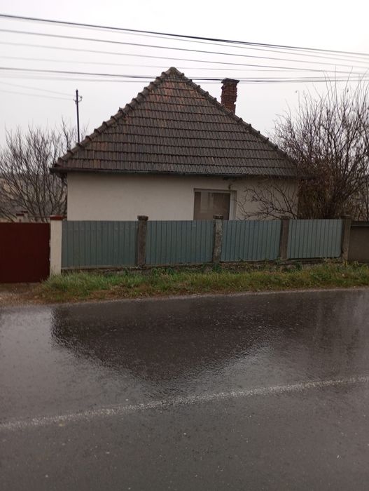 Teren cu casa si utilitati