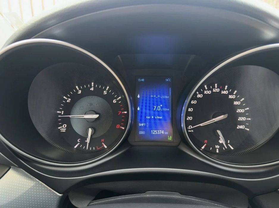 Toyota Avensis Гаранция Toyota Relax до юли 2027г.