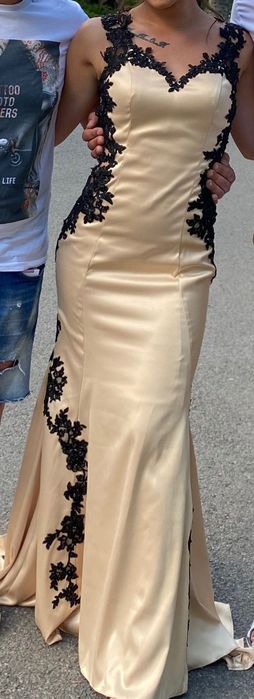 Официални рокли , неразличими от нови