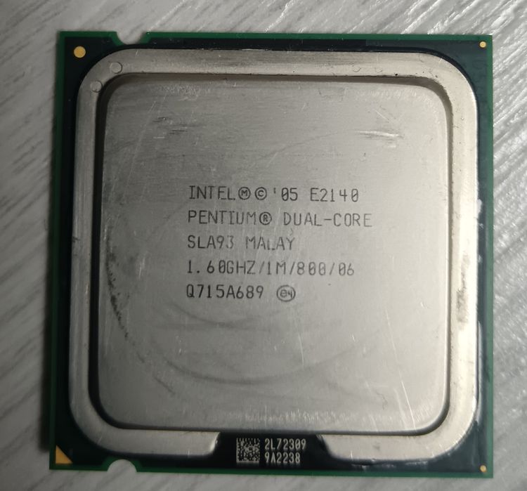 Процессор Intel E2140 dual core sla93 malay