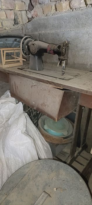 Тикув машинаси ишлайди Наманган Шахрида