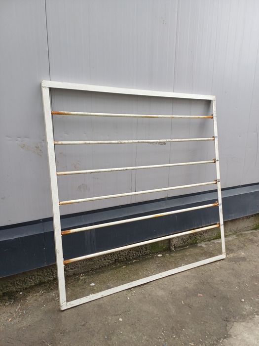 Дастархан стойка, Витрина для клеенки