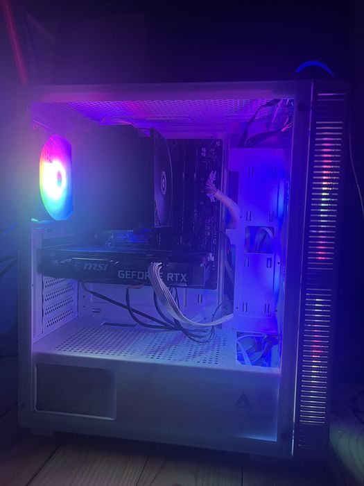 vand pc gaming ryzen 7 5700x si rtx 3060 12 gb