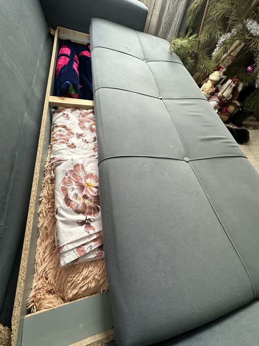 Отдам в дар диван раскладной