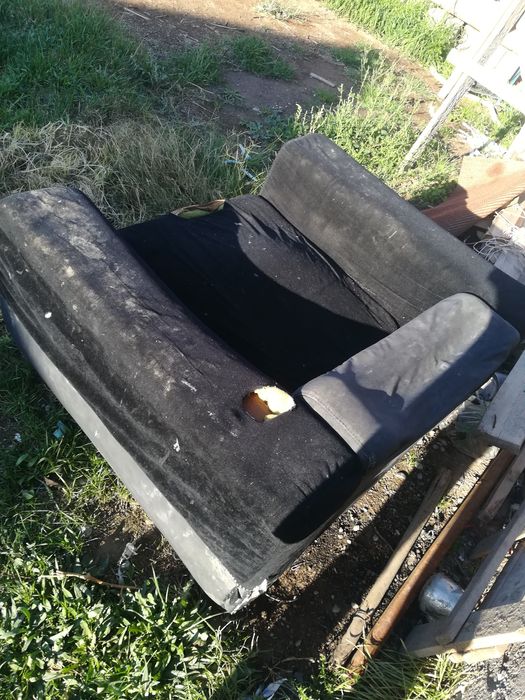 Диван  сатылады.