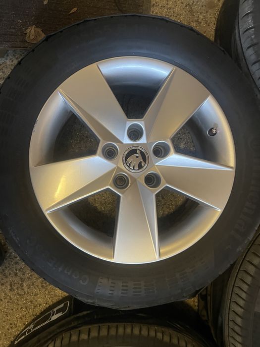 Комплект Джанти Шкода 16"  J 6 1/2 ET46 с гуми
