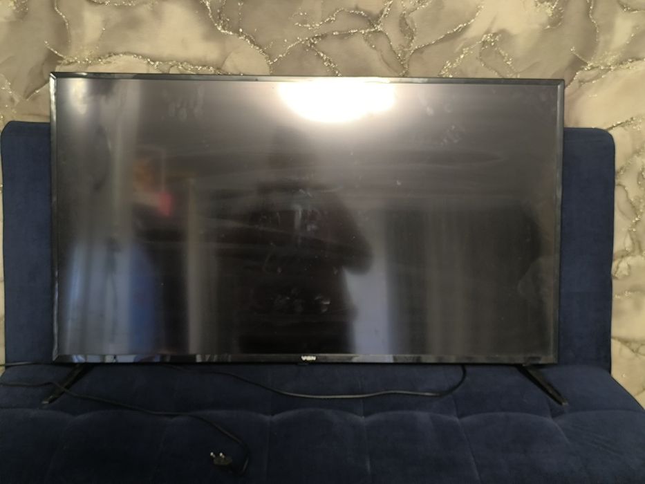 Телевизор Yasin Smart TV, 43" (109 см)