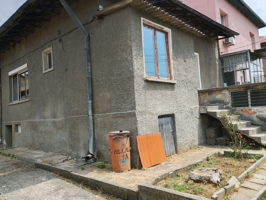 Продава се Къща в Перник, Ралица - 70 кв.м за 1215 €/кв.м - Снимка #2