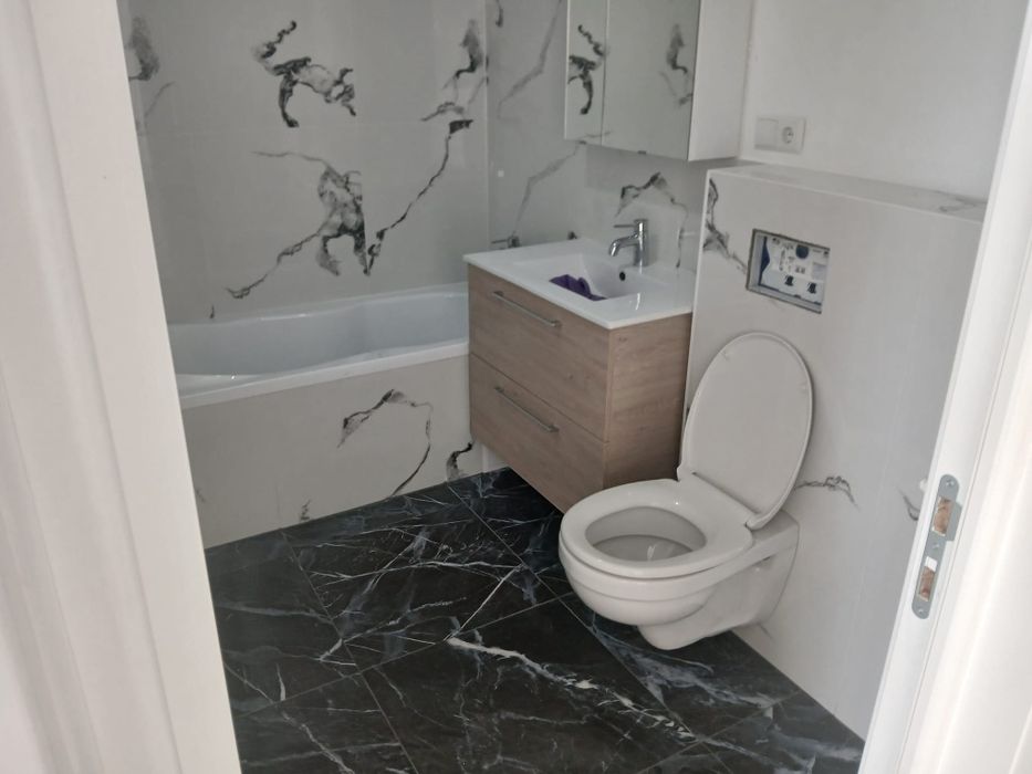 Inchiriez apartament str Daliei