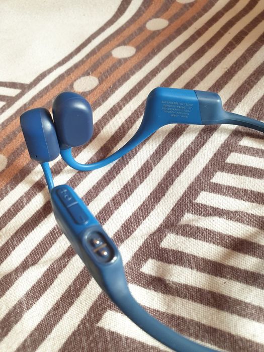 Продам оригинальные беспроводные наушники AFTERSHOKZ