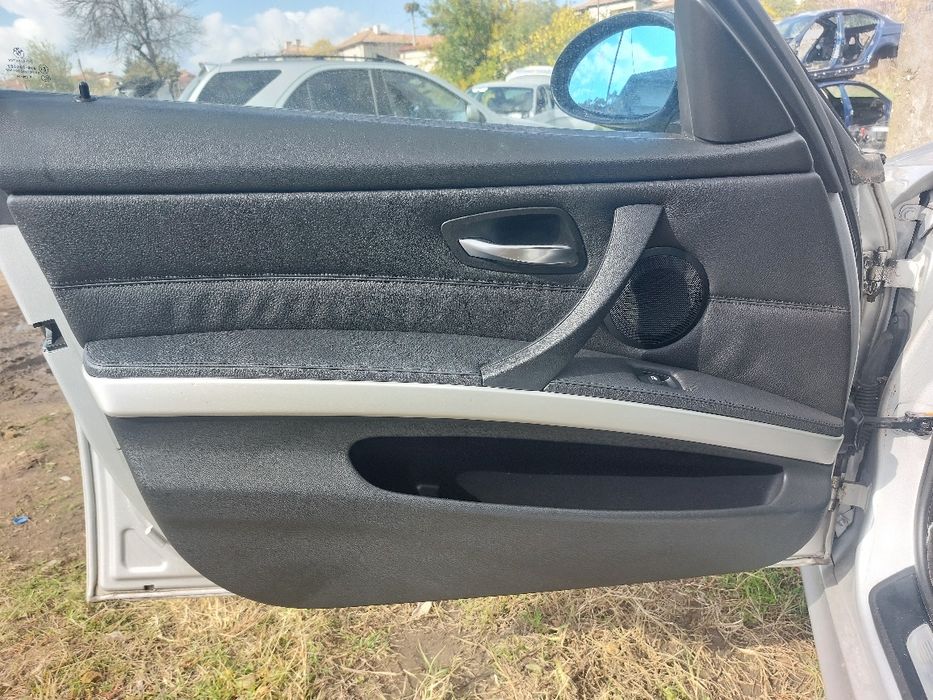 Бмв е90 325и bmw e90 325i кори на вратите