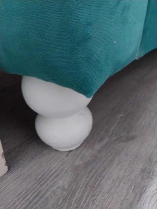 Подростковую  две  кровати.