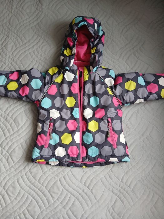 Продам зимний костюм на девочку