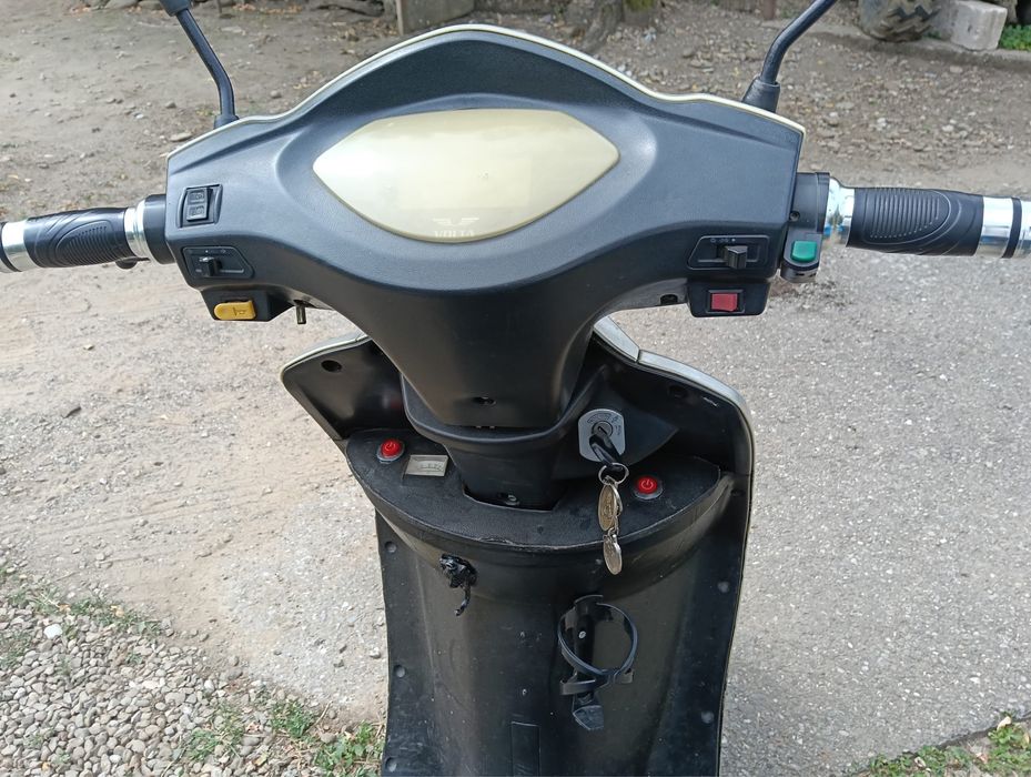 vand scuter electric