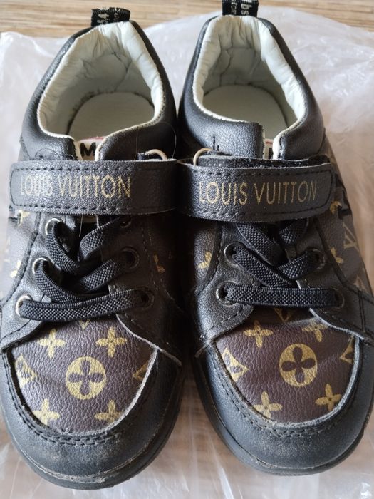 Кроссовки 28р.27 р.