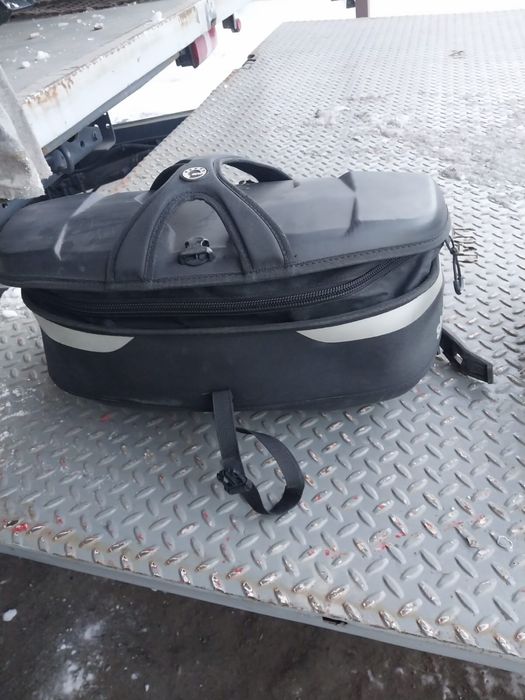 Продам сумку на снегоход (кофр)