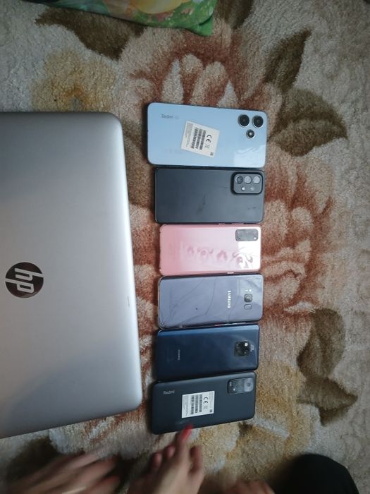 Vând redmi,samsung,xiomi,Huawei si laptop HP