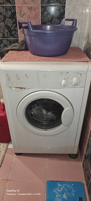 Продам рабочию стиралку