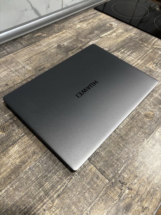 Срочно продам Huawei MateBook D14