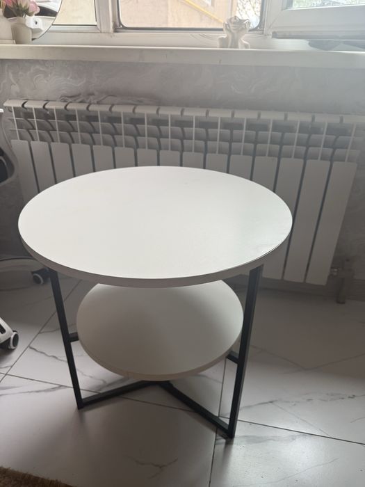 5000 тг журналный столик