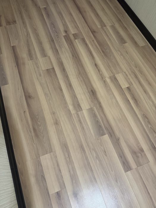 Ламинат б/у продам