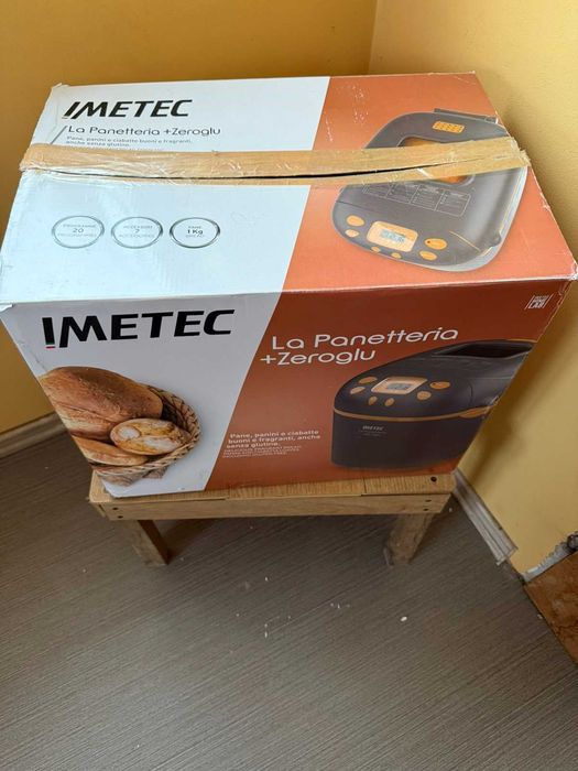 Хлебопекарна IMETEC с две бъркалки и 20 програми