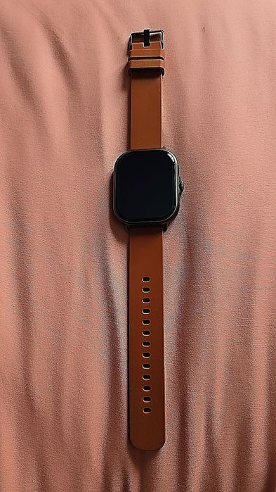 Smartwatch nou maro
