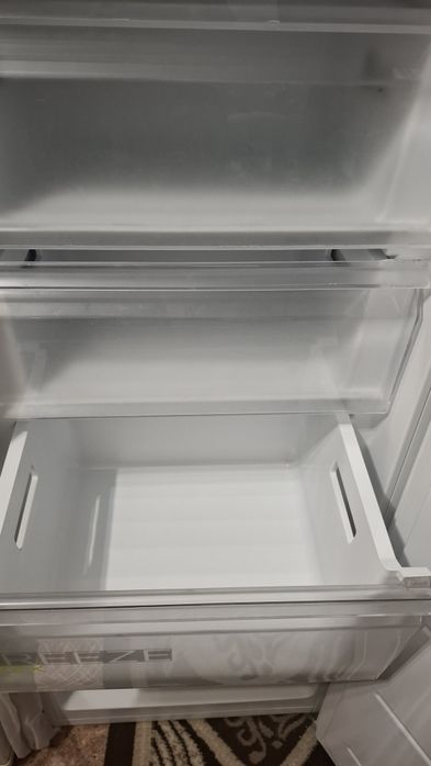 Продам морозильник шкаф вертикальный